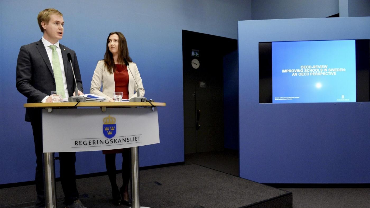 Svezia, positiva ad alcol test: si dimette ministra Istruzione