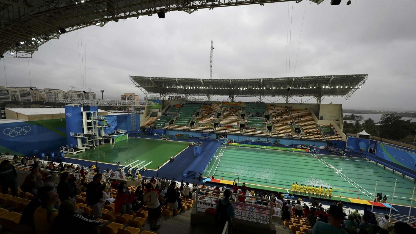 Rio, tuffi: acqua verde piscina verrà parzialmente cambiata