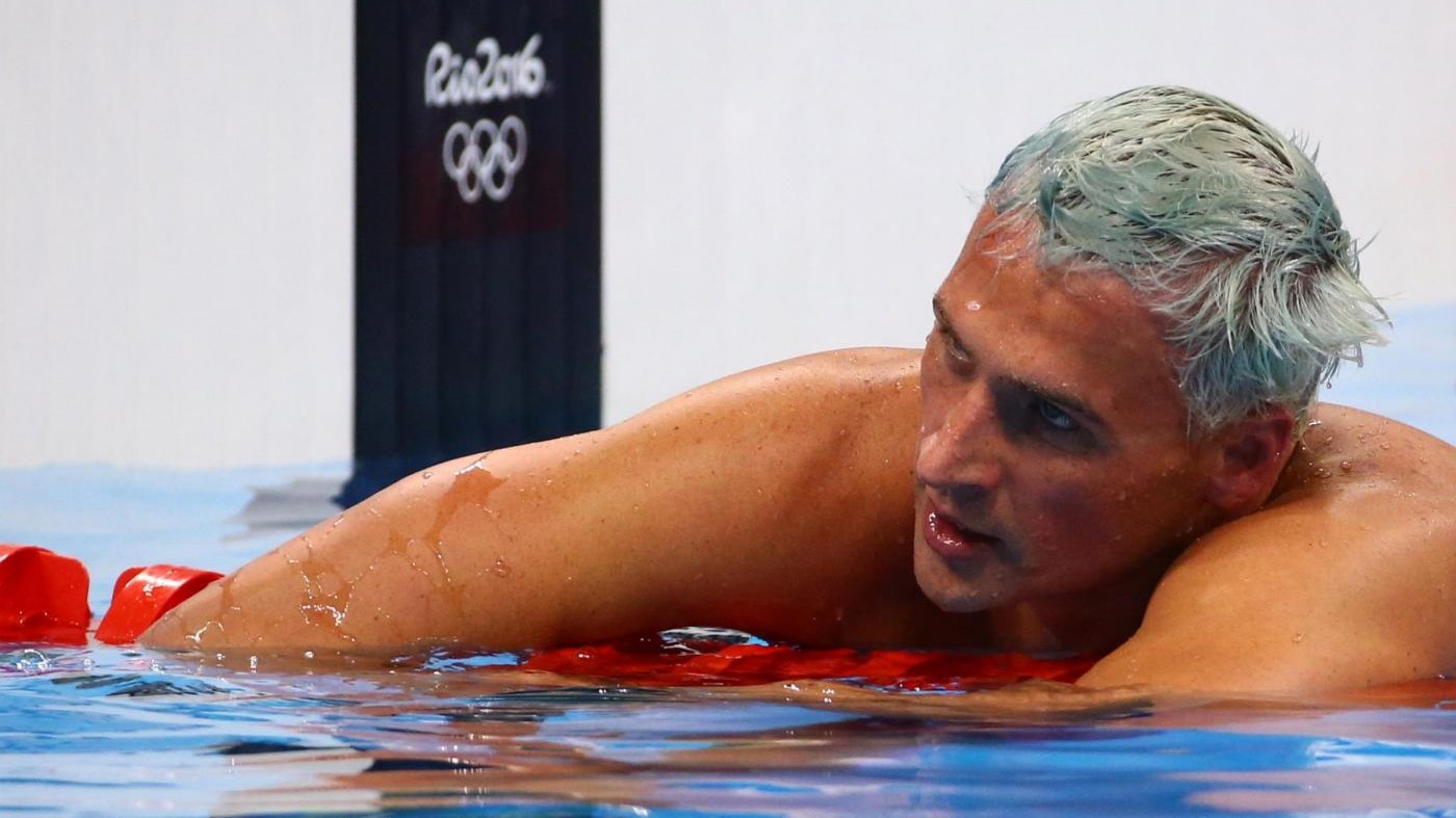 Nuotatore rapinato a Rio, Lochte: Mi hanno puntato pistola a testa