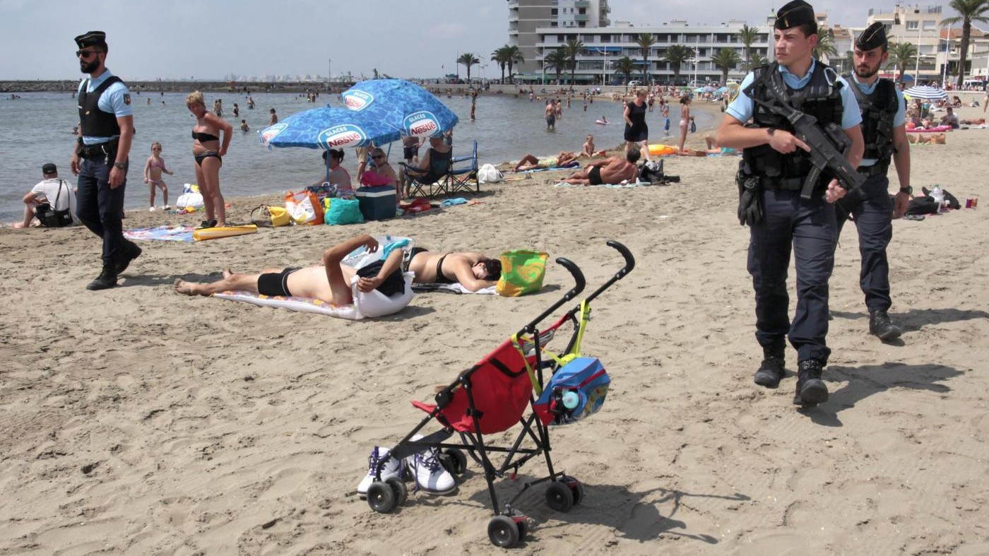 Imprenditore algerino: Divieto burkini? Pago io le multe