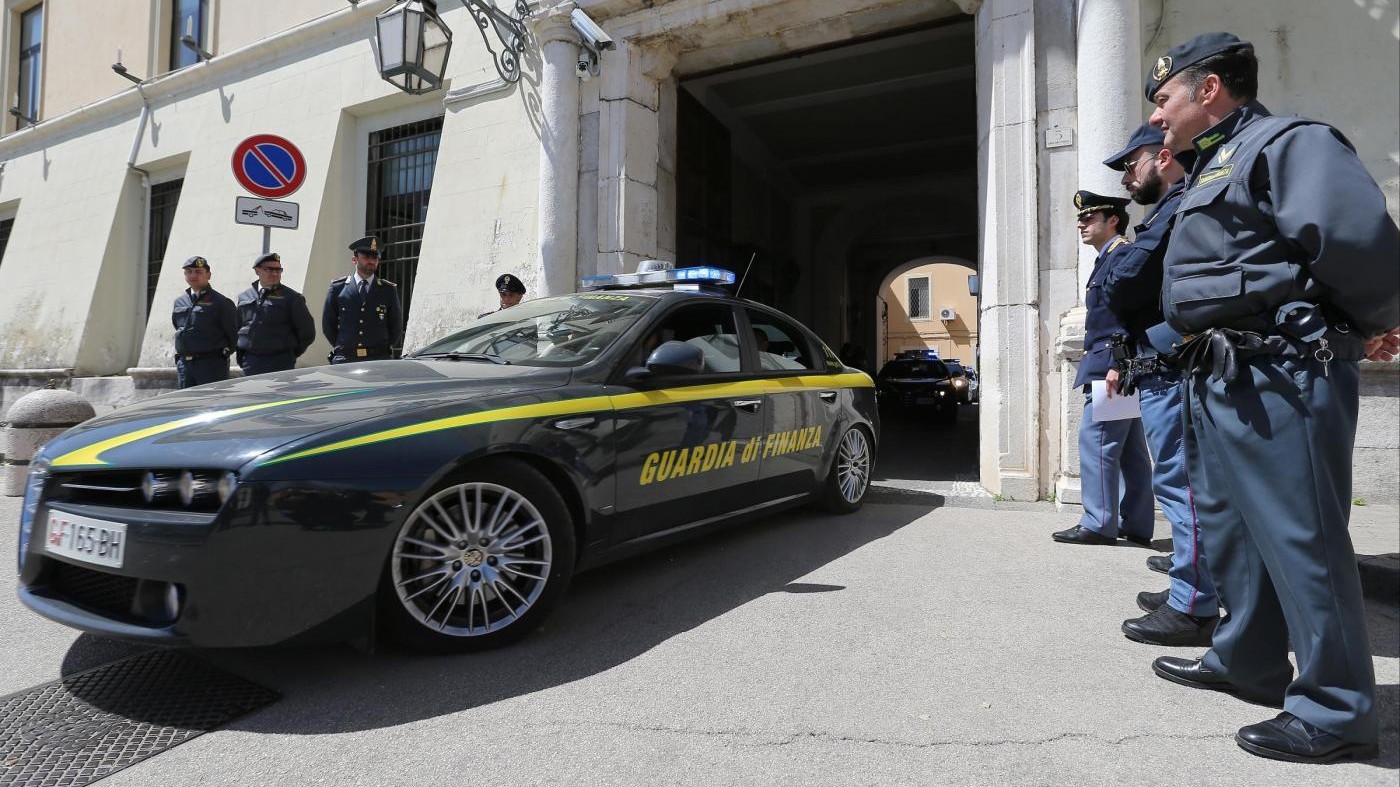 Fatture false per 100 milioni di euro: perquisizioni in tutta Italia