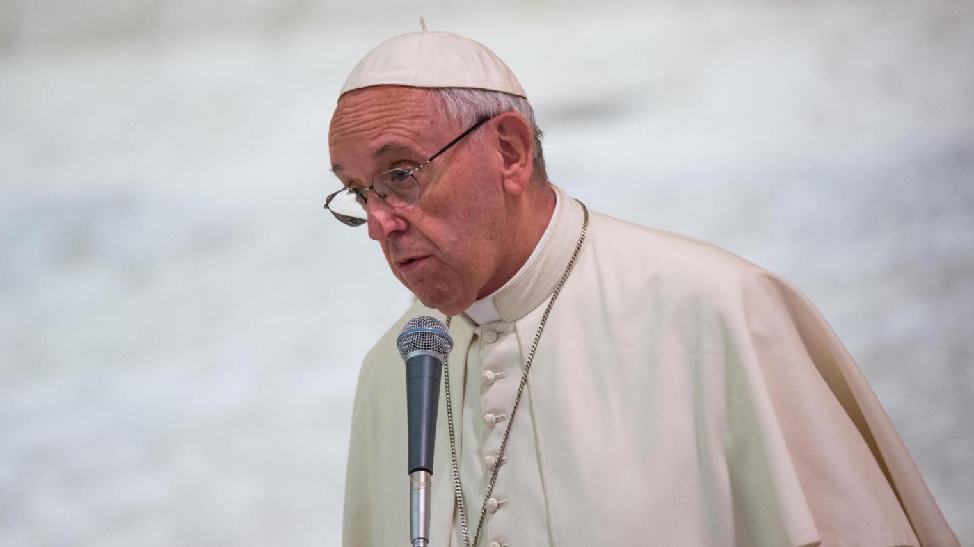 Papa rimuove vescovo brasiliano che aveva relazione con 18enne