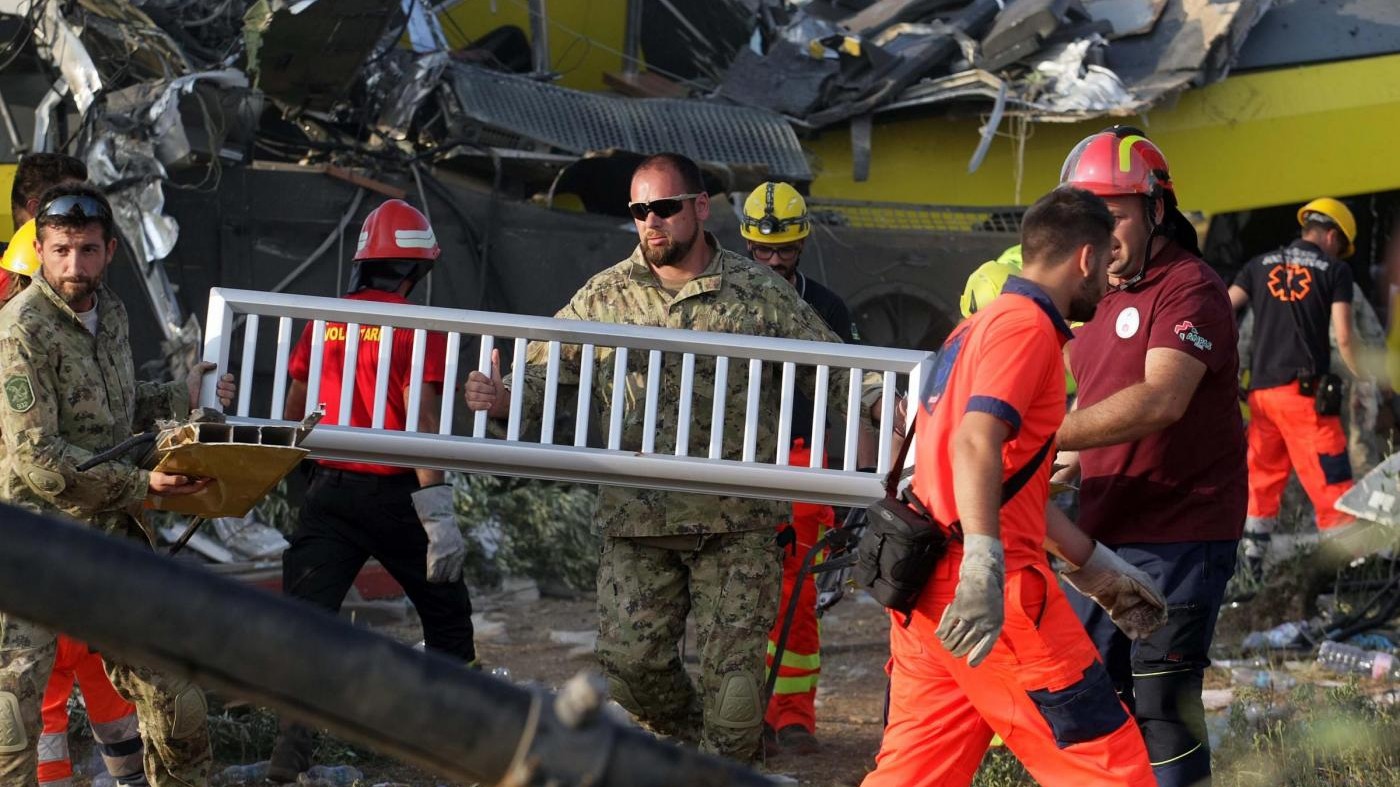 Scontro treni, Protezione civile: Riconoscimento salme complesso