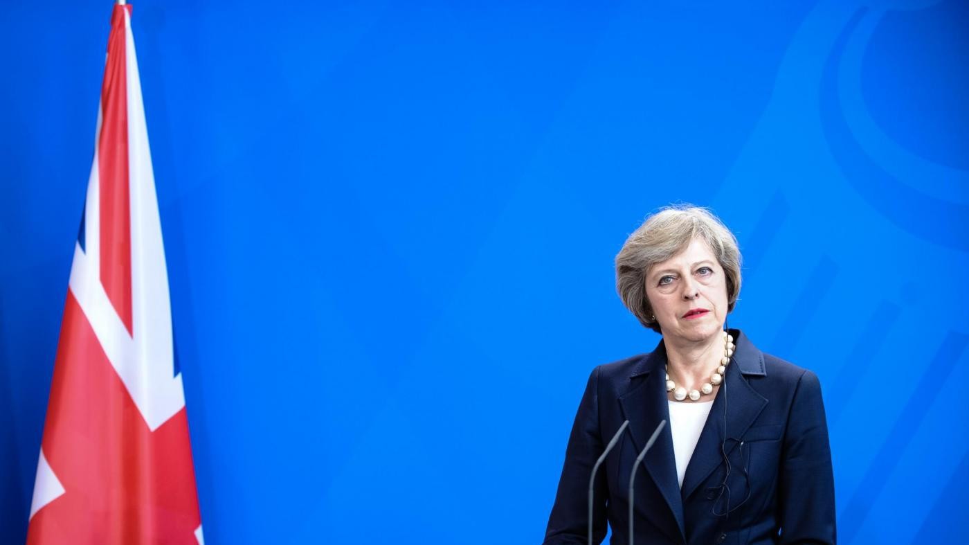 Brexit, pressing di Francia e Irlanda: Regno Unito attivi subito processo