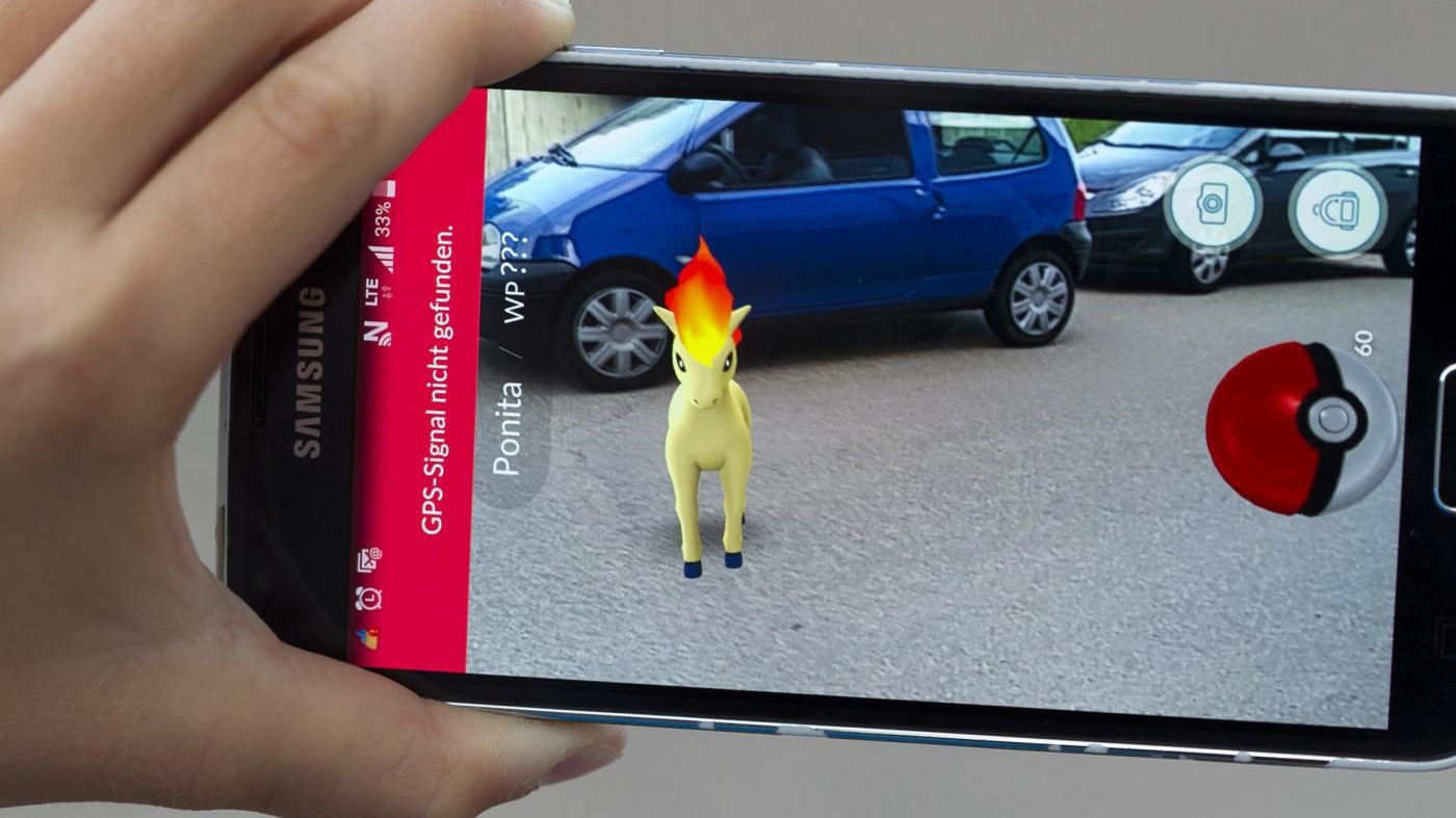 Belfast, giocatore di Pokemon Go salta in mezzo all’autostrada