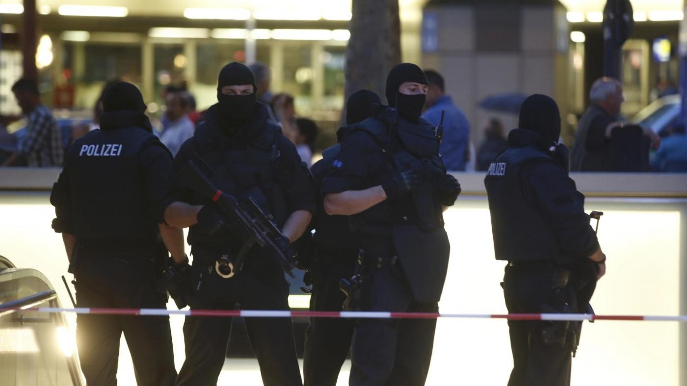 Monaco, su Twitter l’hashtag #OffeneTur e Facebook attiva Safety Check