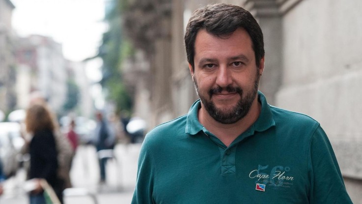Salvini mantiene la promessa: Oggi smetto di fumare