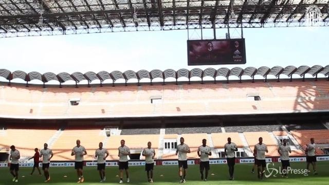 Milan, allenamento a San Siro per i neoacquisti