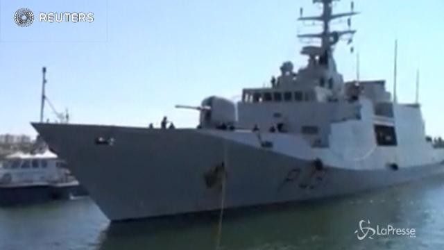 L’arrivo della nave Comandante Borsini a Tripoli