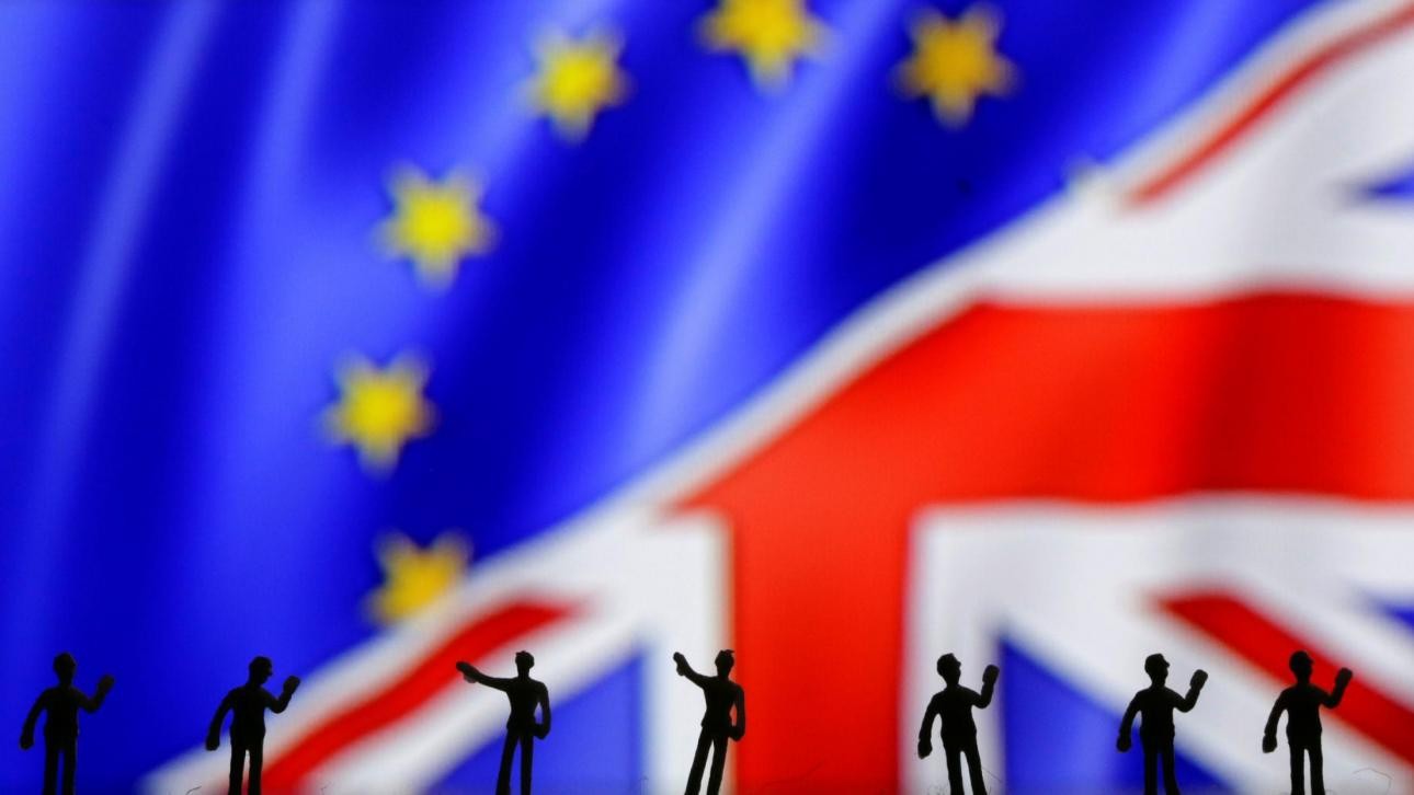 Brexit, elettori britannici al voto per decidere se lasciare l’Ue