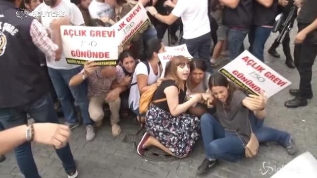 Turchia, scontri al corteo a Ankara