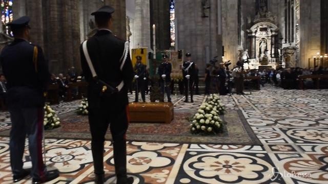 Milano, in Duomo i funerali di Tettamanzi