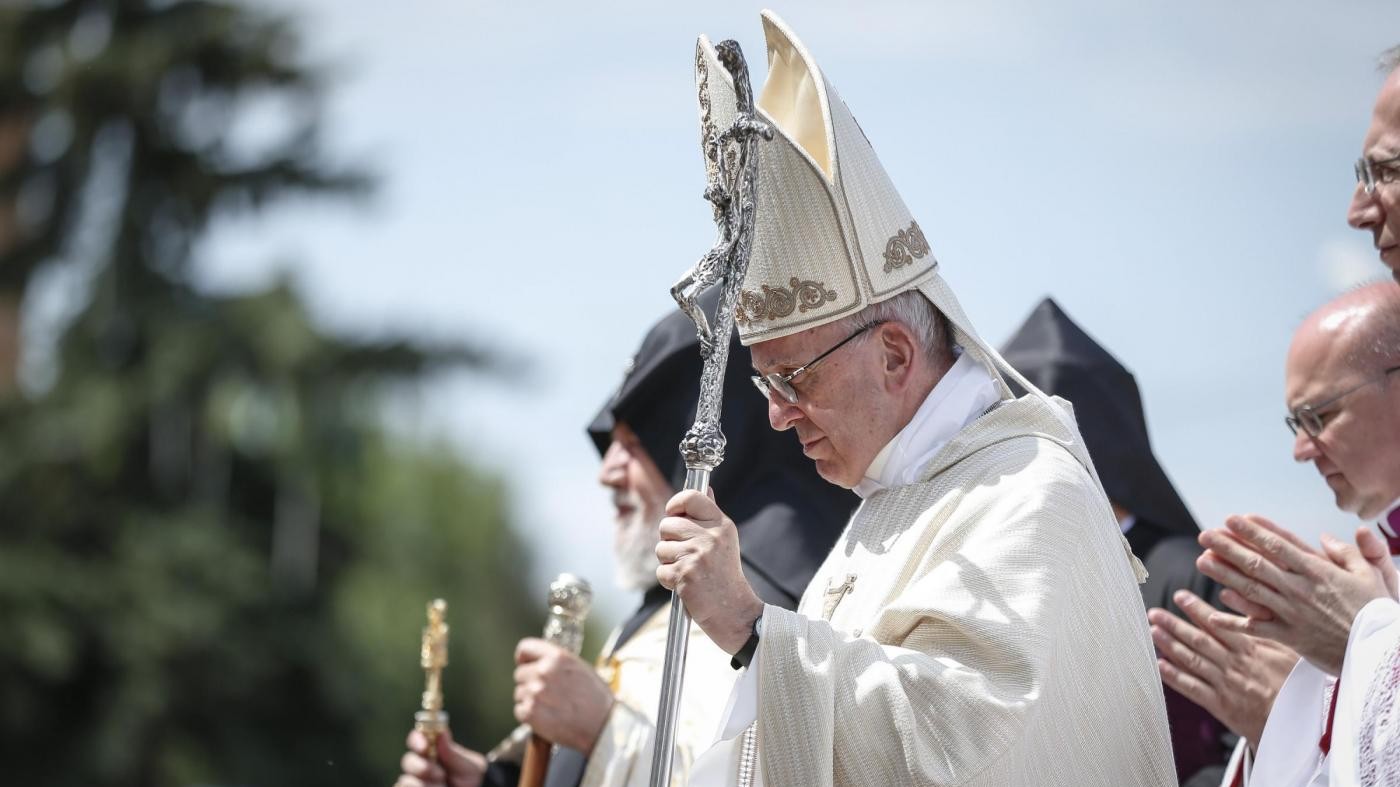 Papa in Armenia: Vostro folle sterminio brucia il cuore