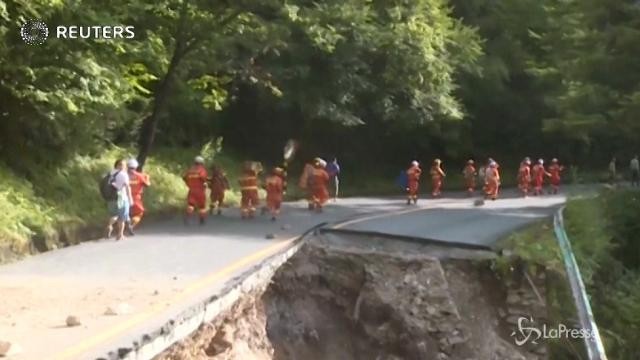 Cina, terremoto colpisce la riserva naturale del Jiuzhaigou