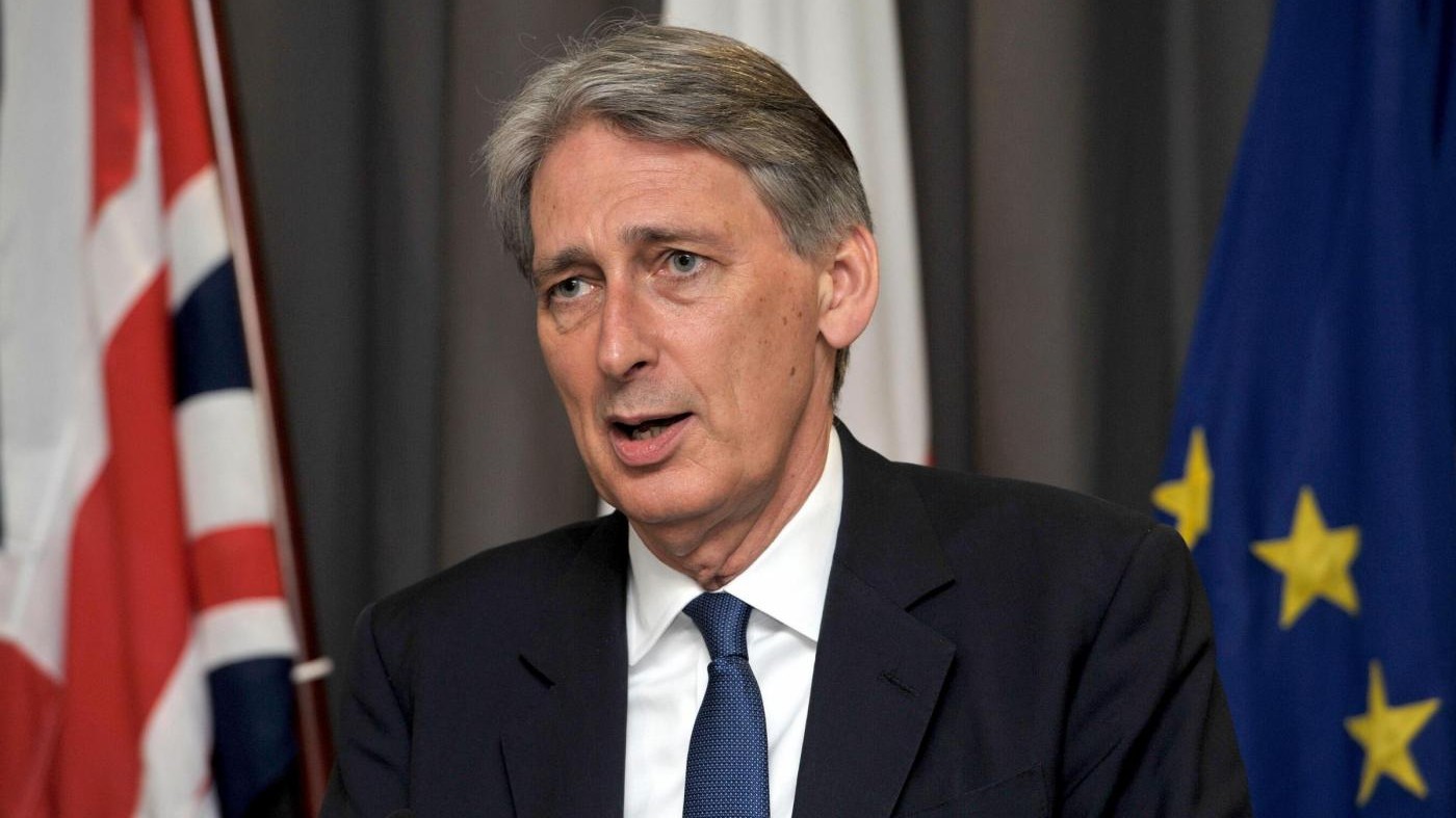 Brexit, Hammond: Uscire da mercato unico sarebbe catastrofe