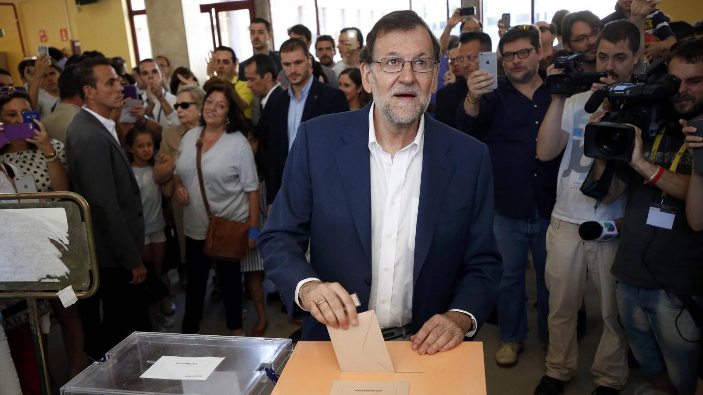 Spagna, Popolari in testa senza maggioranza assoluta, rimonta Psoe che supera Podemos