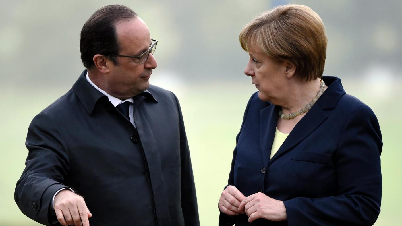 Brexit, pieno accordo Hollande-Merkel su gestione conseguenze