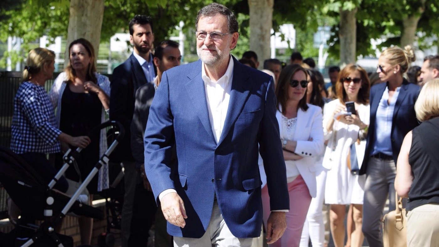 Spagna, vincono i Popolari: annullato sorpasso di Podemos. Ora si rischia lo stallo