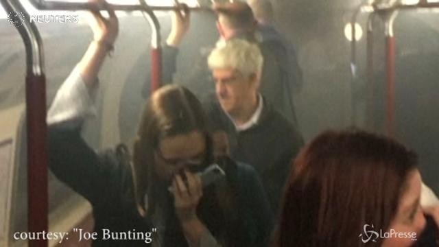 Londra, principio di incendio sul metrò