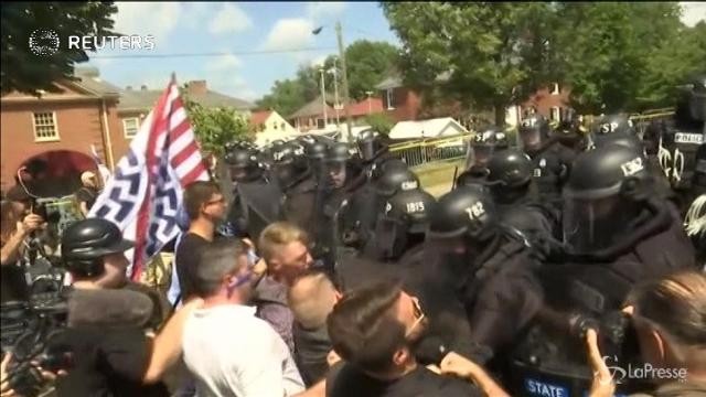 Usa, scontri a marcia suprematisti bianchi in Virginia
