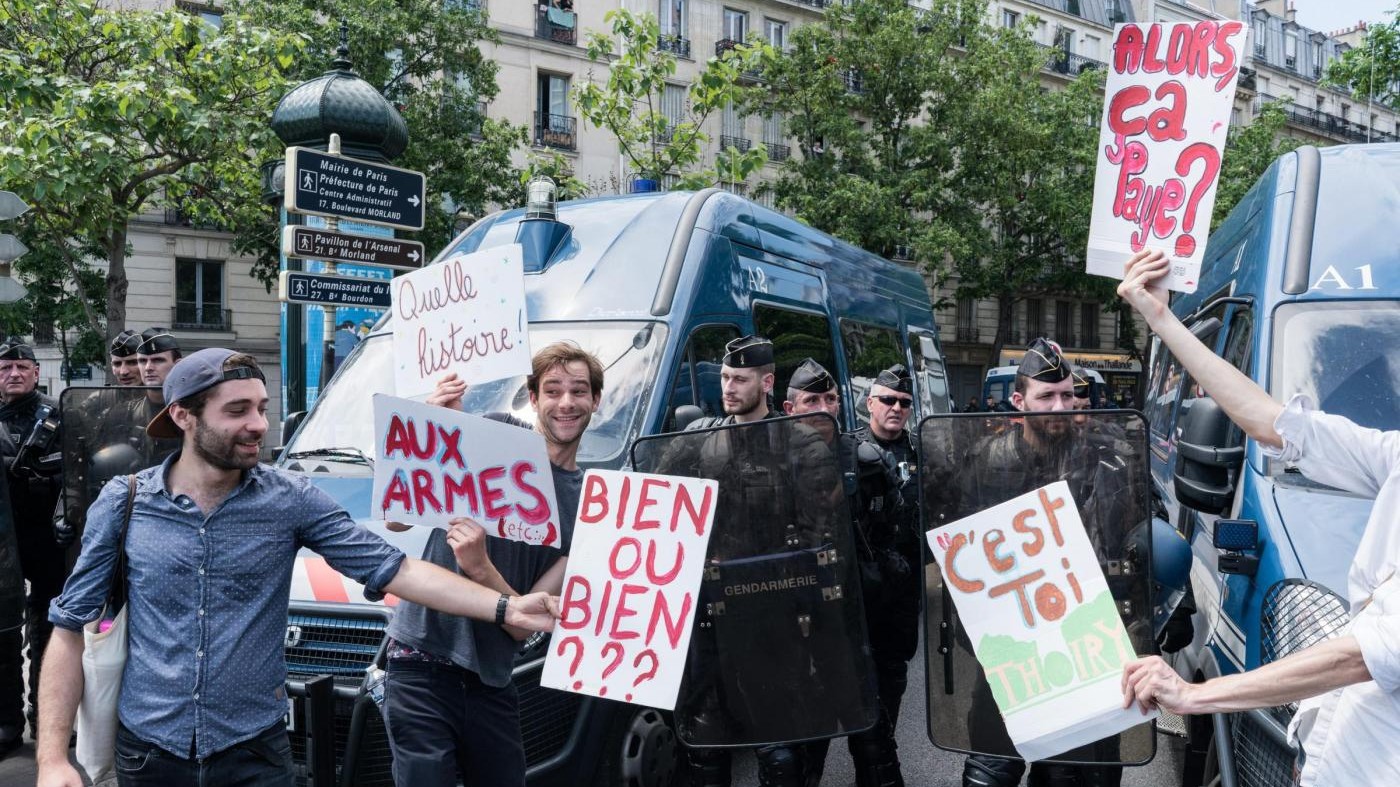 Nuove proteste a Parigi contro la riforma del lavoro