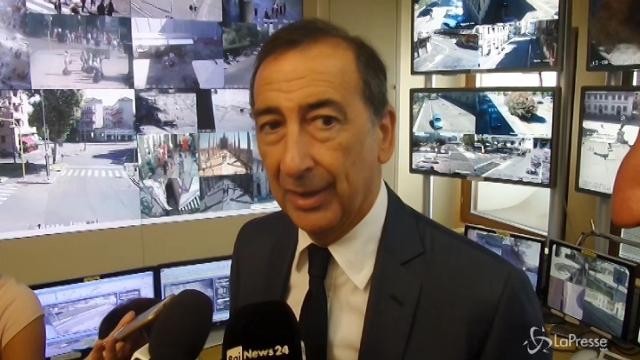 Sala: “Assurdo che Consob sia a Roma. La finanza è a Milano”