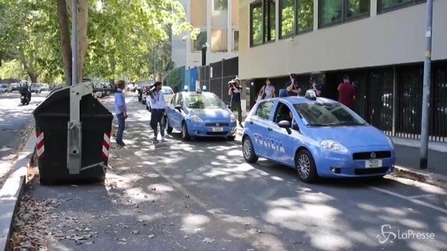 Orrore a Roma: trovate due gambe in un cassonetto