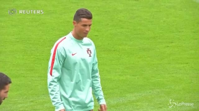 I tifosi del Real protestano per la squalifica di Cristiano Ronaldo