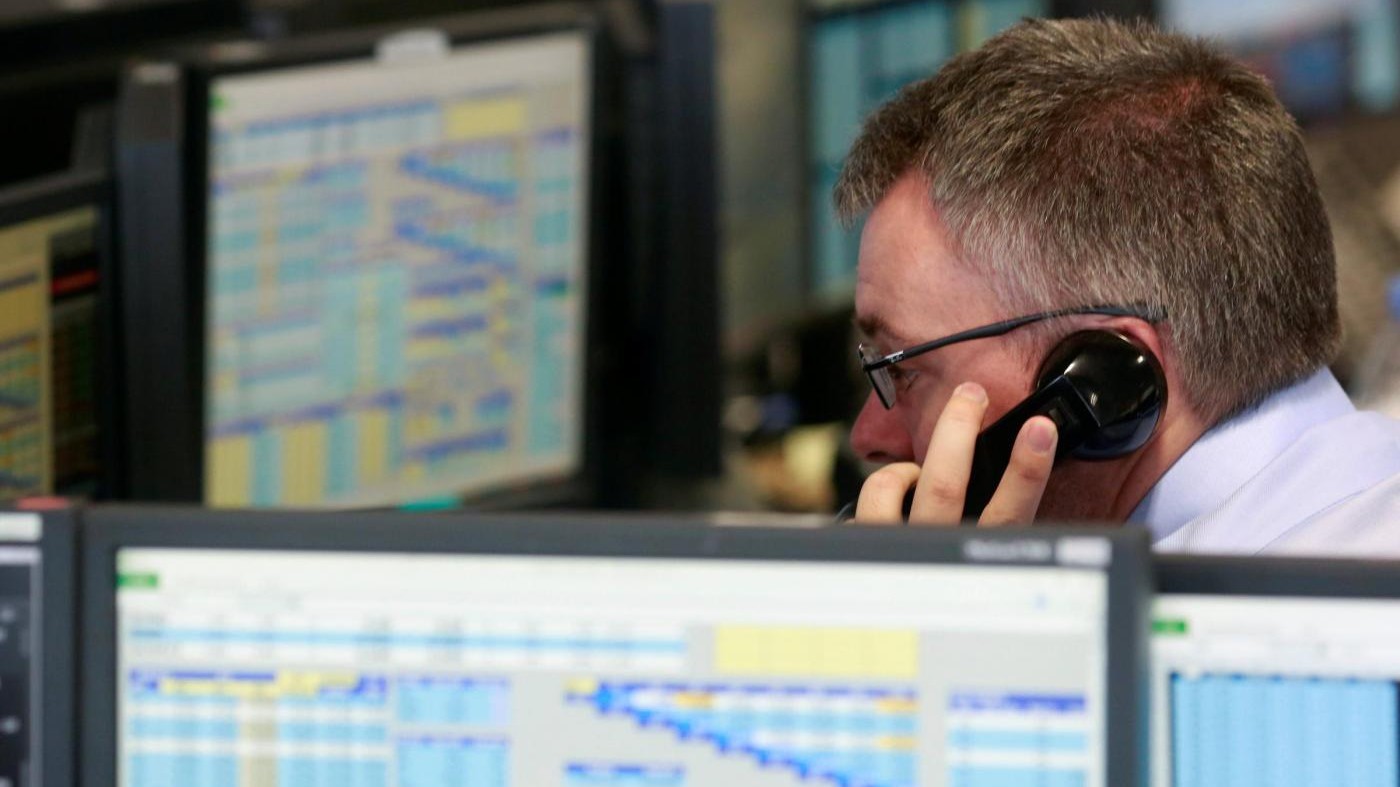 Borsa, avvio in calo in tutta Europa: Milano apre in negativo