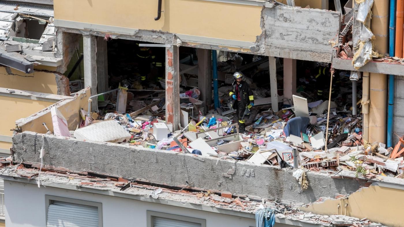 Esplosione via Brioschi, fermato per strage papà bimbe ustionate