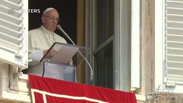 Papa Francesco: “Dio liberi il mondo dalla disumana violenza del terrorismo”