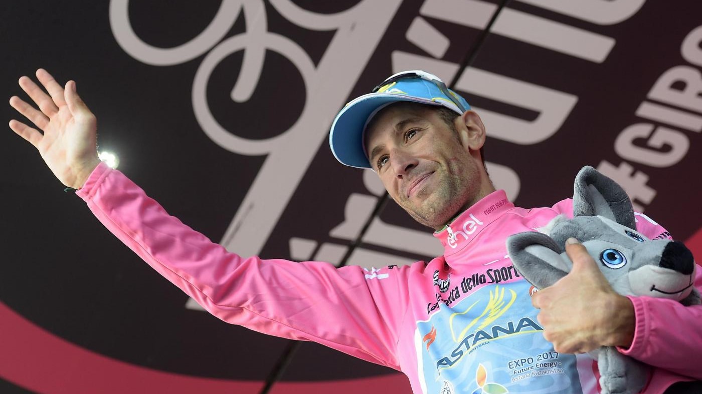 Impresa di Nibali, il Giro è suo: oggi il finale a Torino