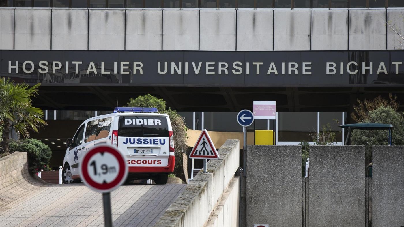 Parigi, fulmine colpisce parco: 4 in pericolo di vita, 3 sono bimbi