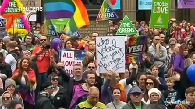 Australiani in piazza a favore dei matrimoni gay