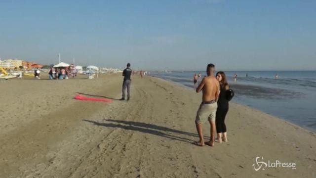 Stupro Rimini, è ancora caccia al branco