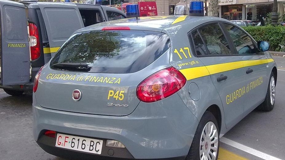 Cosenza, percepivano false indennità: sequestro beni per 2,1 milioni