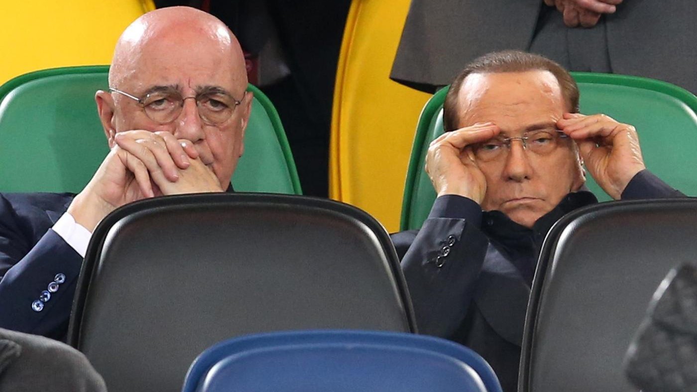 Berlusconi: Stiamo negoziando con dolore la cessione del Milan