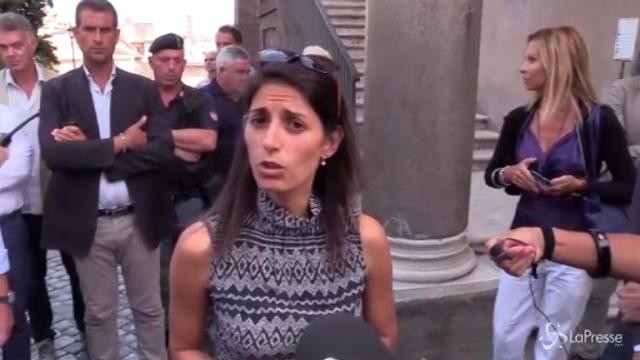 Virginia Raggi contestata dai Movimenti per la Casa