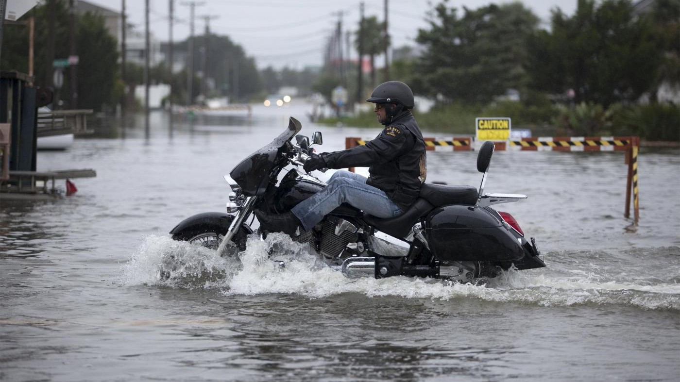 Usa, allarme uragani: previste fino a 16 tempeste