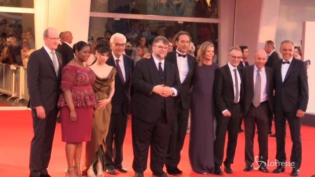 Venezia, il red carpet di “The shape of water”