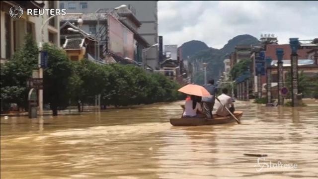 Cina, 7 morti per le piogge torrenziali nello Guangxi