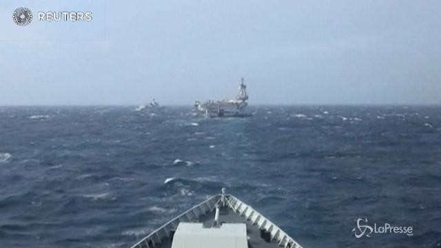 Nave da guerra americana nel mare della Cina