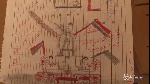 Mosul, i bimbi sfollati disegnano per ritrovare l’innocenza