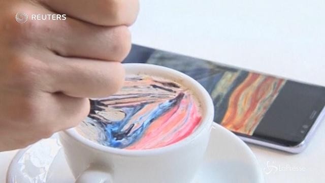 “La notte stellata” di Van Gogh dipinta sul caffè: l’arte di un barista di Seul