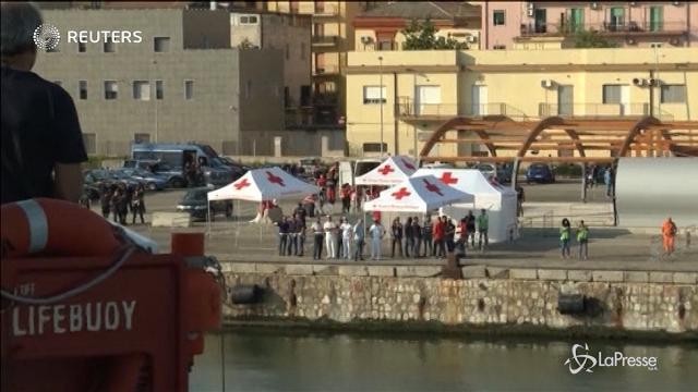 Migranti, dietro-front dell’Austria: niente esercito al Brennero