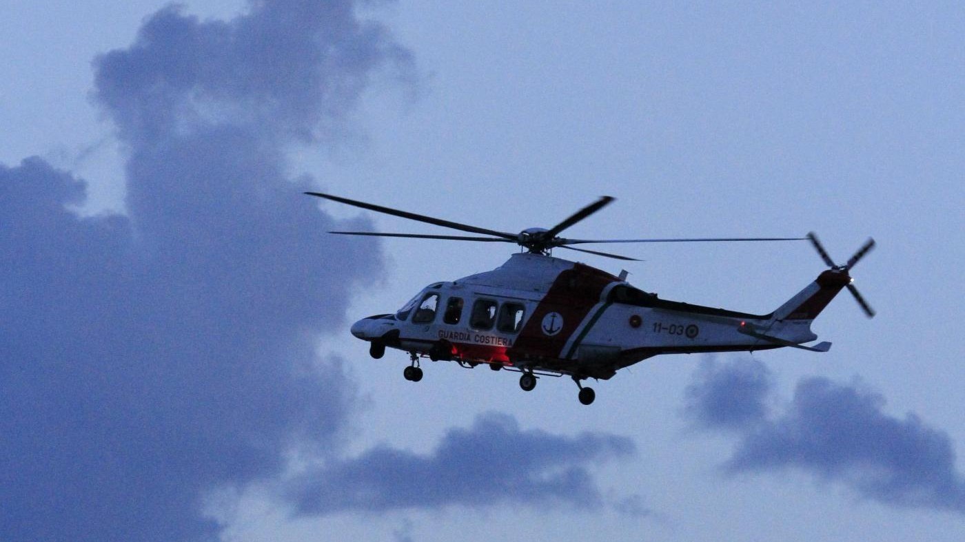 Sestri Levante, guardia costiera recupera un escursionista ferito