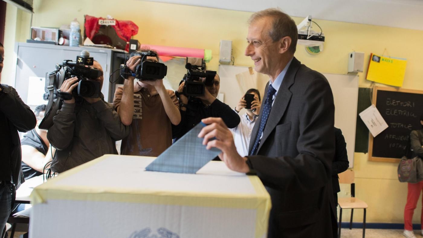 Comunali Torino, avanti Fassino ma sarà ballottaggio con Appendino