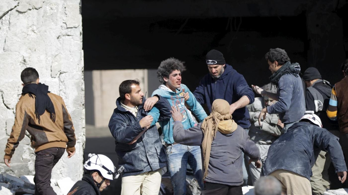 Bombardamenti nella provincia di Aleppo: 51 civili morti in Siria