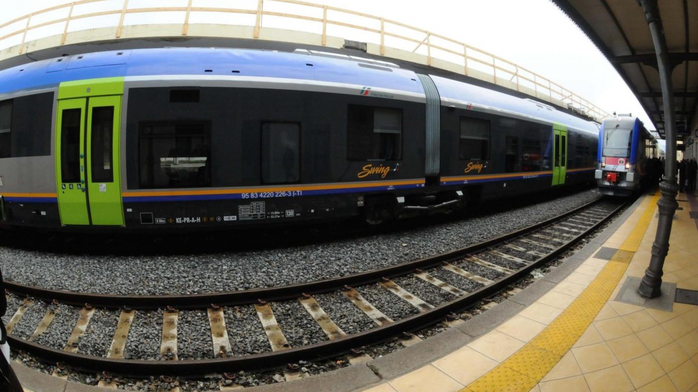 Principio di incendio sul treno: nuvola di fumo invade Magenta