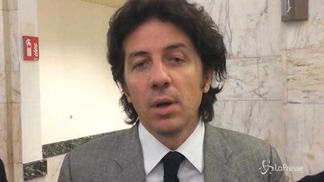 Dj Fabo: il gip chiede il processo per Cappato